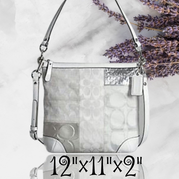 Coach Patchwork shoulder/crossbody off white and metallic silver - Picture 1 of 6